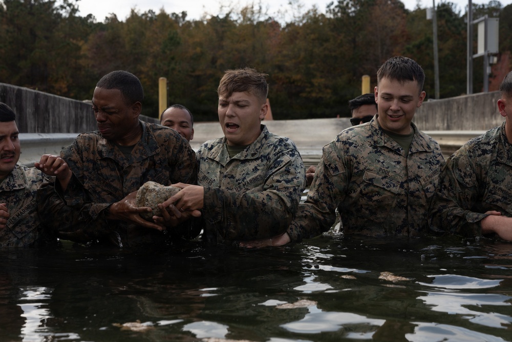 Marines with Headquarters and Service Battalion Conduct Fording and Recovery Training