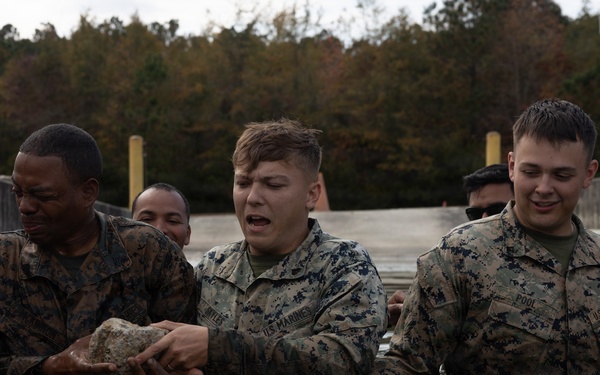 Marines with Headquarters and Service Battalion Conduct Fording and Recovery Training