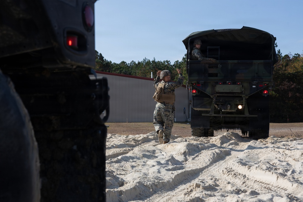 Marines with Headquarters and Service Battalion Conduct Fording and Recovery Training