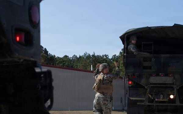 Marines with Headquarters and Service Battalion Conduct Fording and Recovery Training