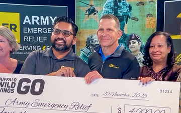 Buffalo Wild Wings to Go Donates $4,000 to Army Emergency Relief Fund
