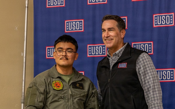 Rob Riggle Visits Camp Pendleton