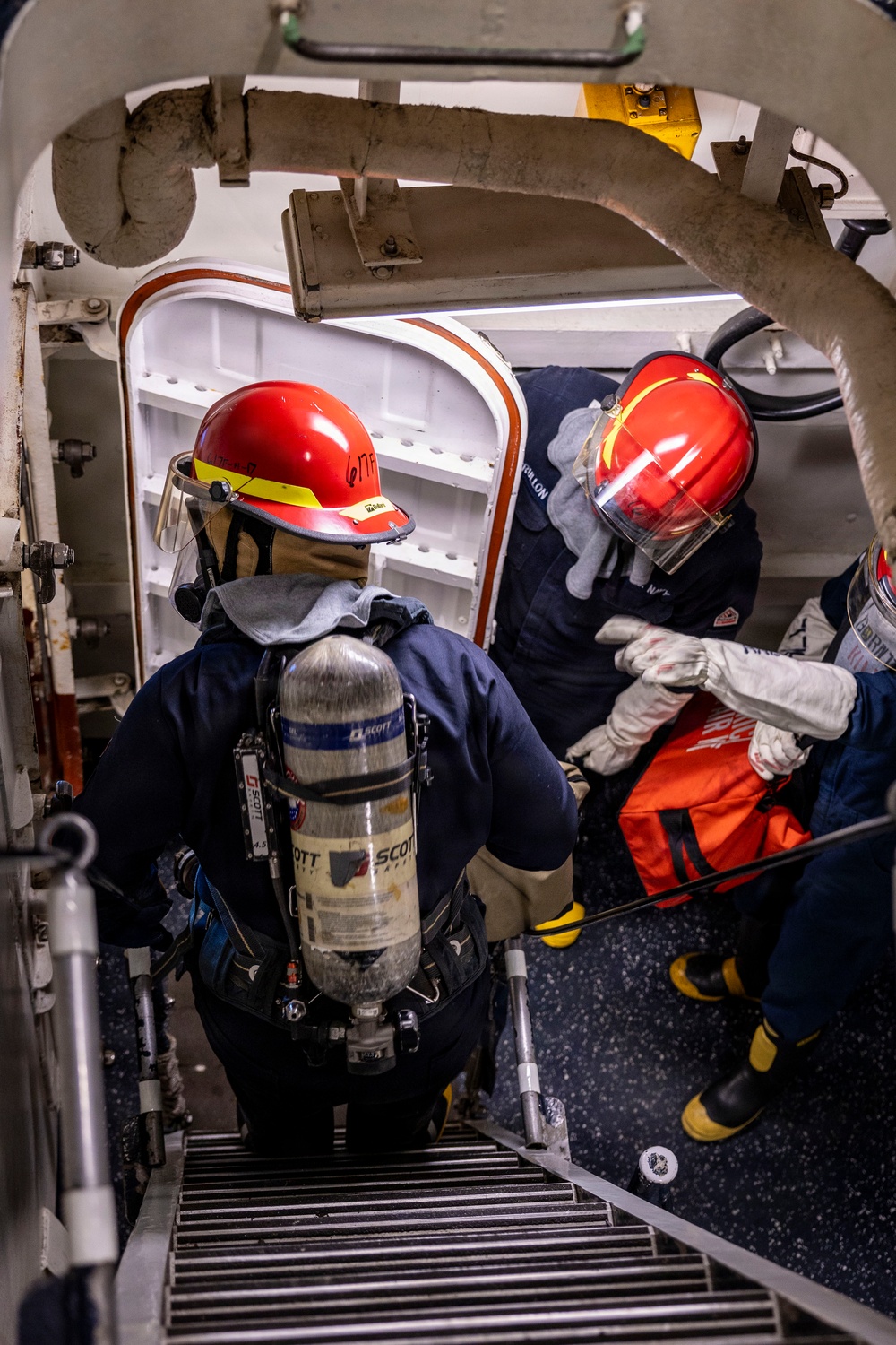USS Iwo Jima Conducts Damage Control Training
