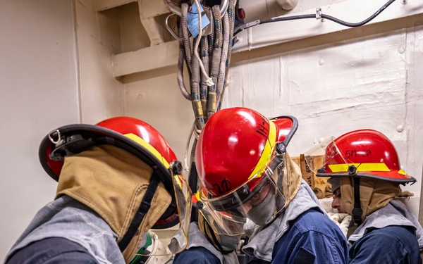 USS Iwo Jima Conducts Damage Control Training