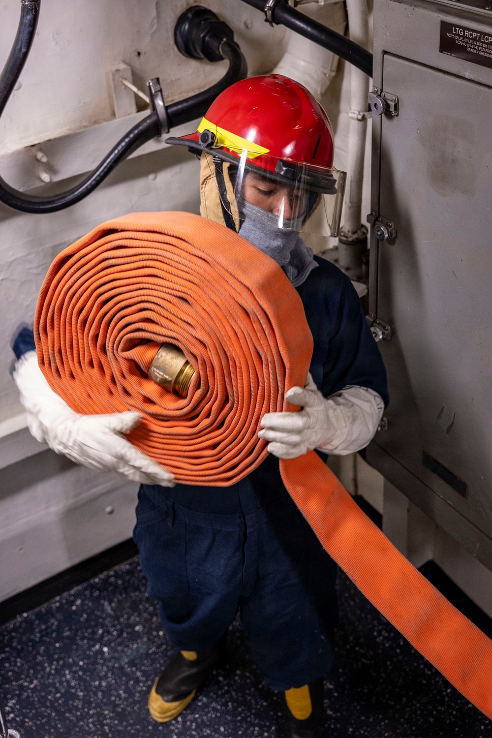 USS Iwo Jima Conducts Damage Control Training