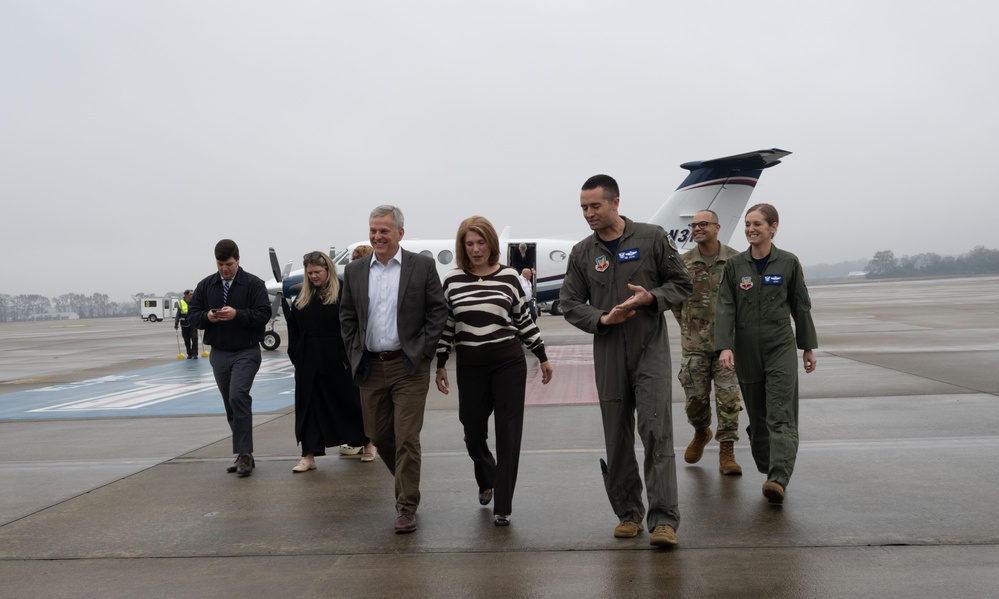 N.C. Governor and First Lady host &quot;friendsgiving&quot; at SJAFB