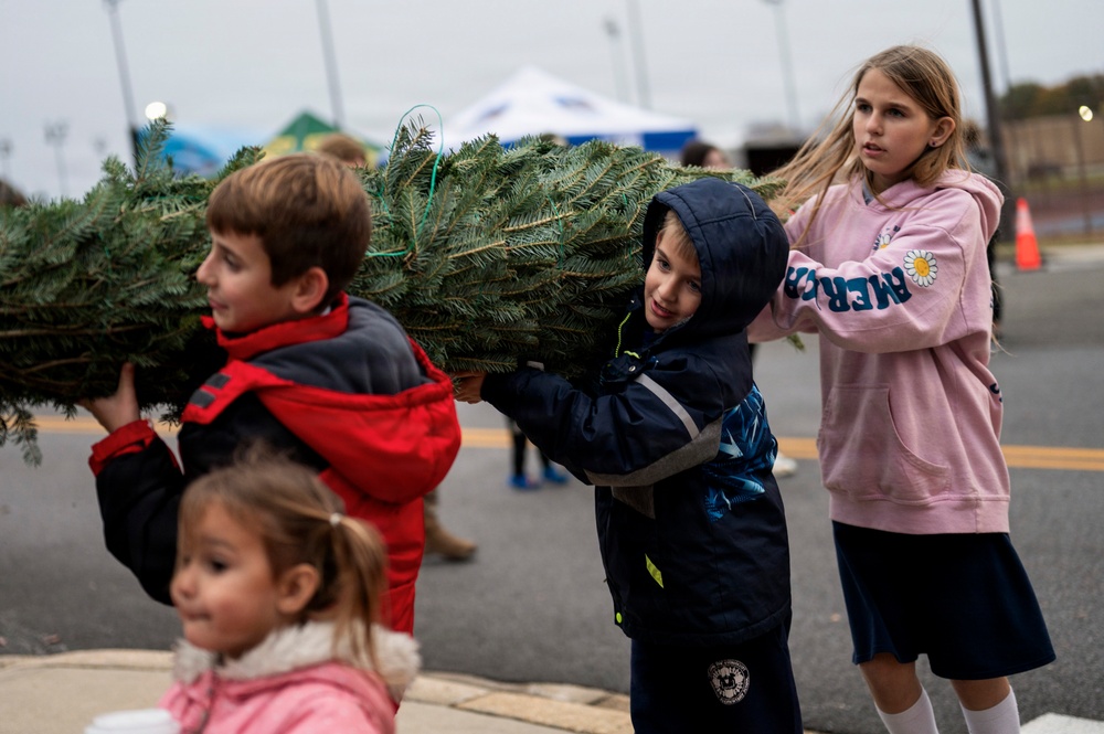 U.S. Capitol Christmas Tree visits Joint Base Andrews