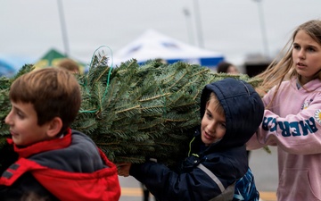 U.S. Capitol Christmas Tree visits Joint Base Andrews