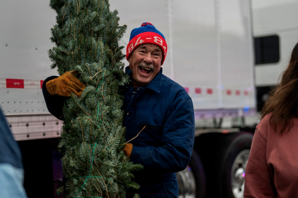 U.S. Capitol Christmas Tree visits Joint Base Andrews