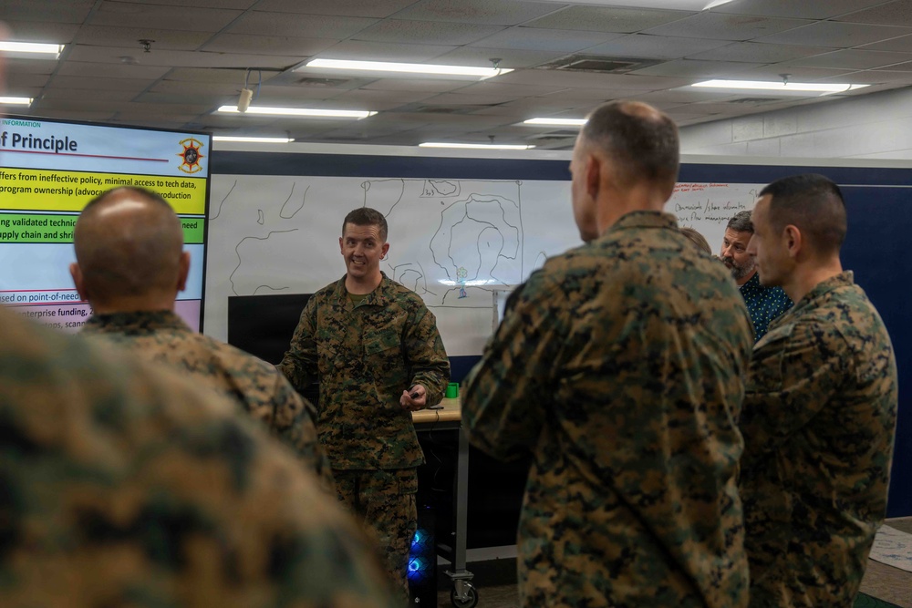Combat Development and Integration Deputy Commandant Visits 2nd MLG and II MEF Innovation Campus