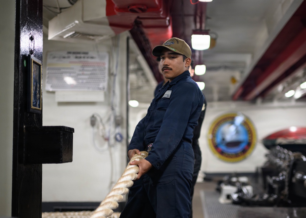 USS Theodore Roosevelt Line Handling