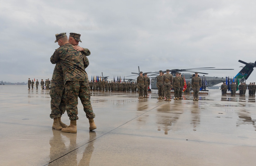 HMH-464 change of command ceremony