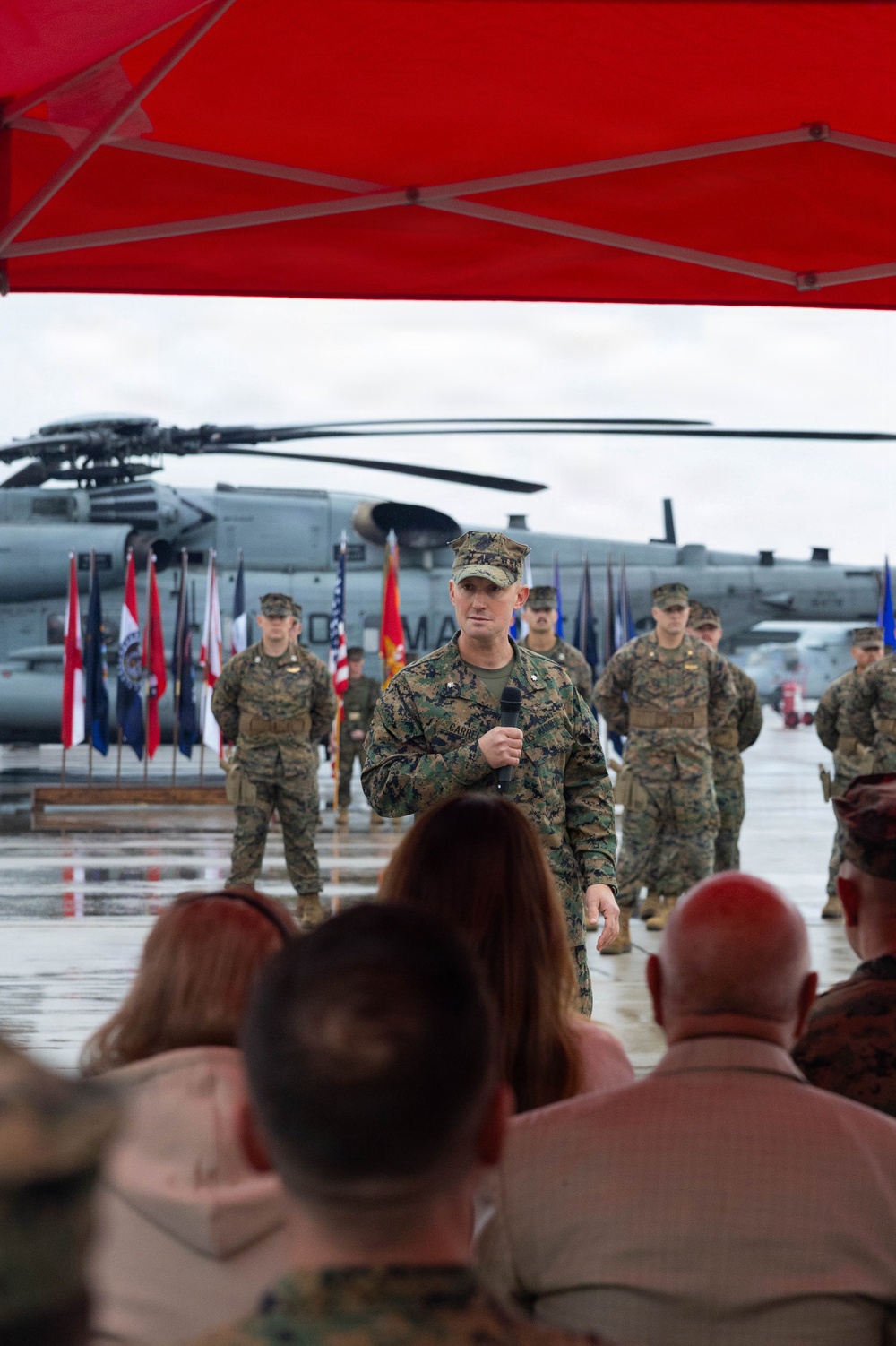 HMH-464 change of command ceremony
