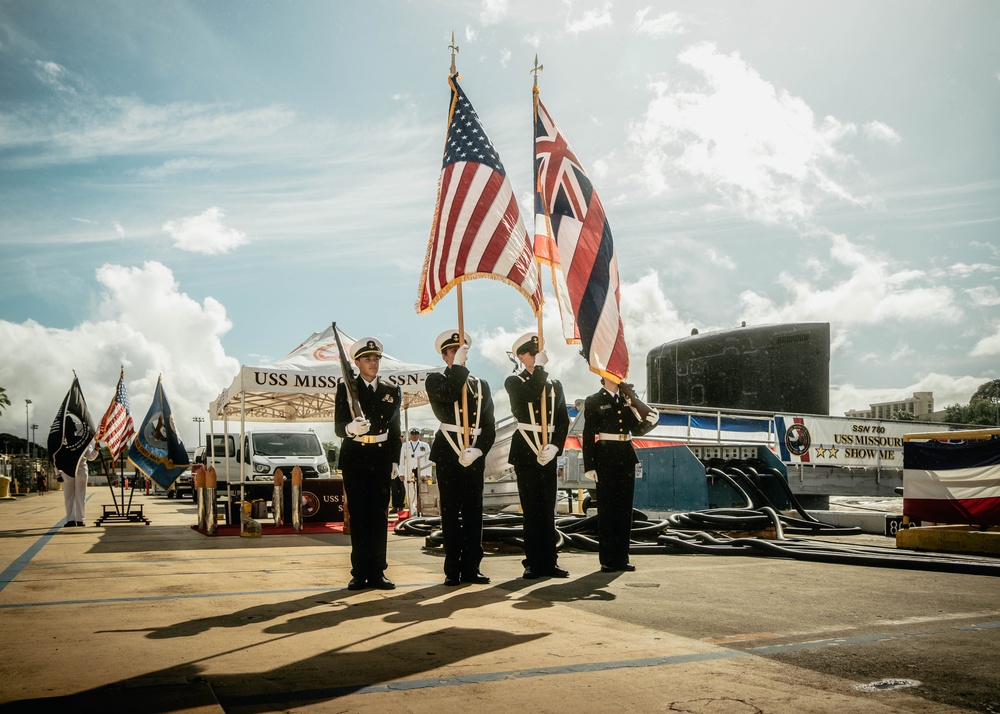 USS Missouri Holds Change of Command Ceremony