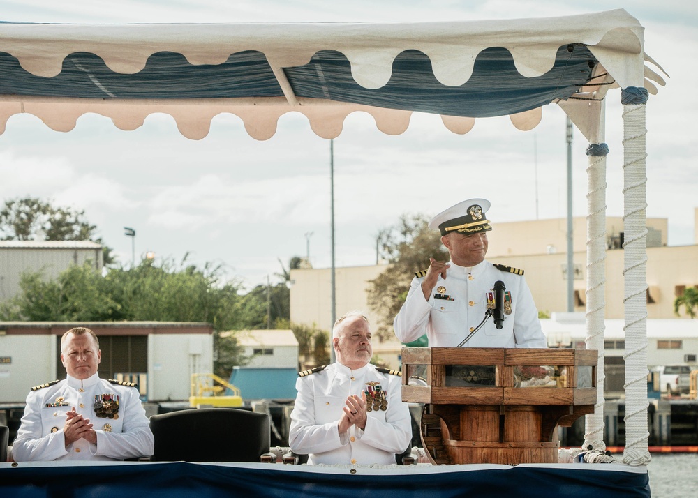 USS Missouri Holds Change of Command Ceremony