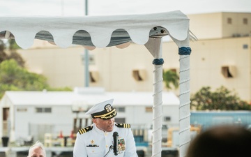 USS Missouri Holds Change of Command Ceremony