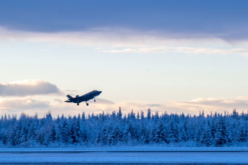 Eielson bolsters airpower readiness during Arctic Gold 26-1