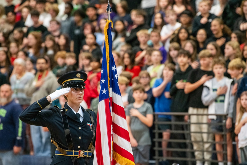 Oregon Army National Guard participates in Veterans Day event hosted by Crossler Middle School