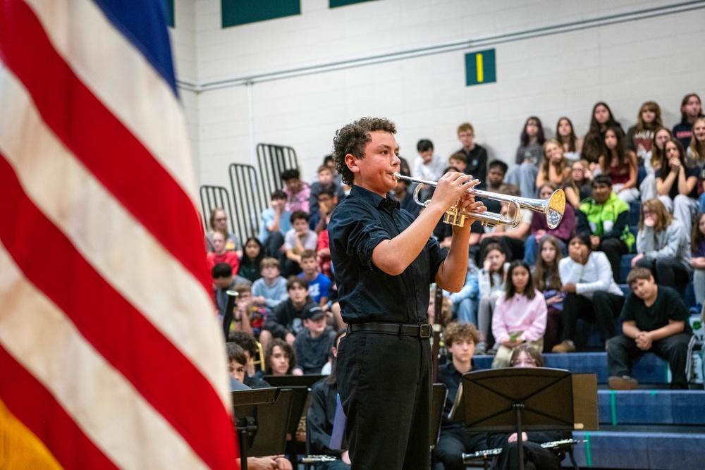 Oregon Army National Guard participates in Veterans Day event hosted by Crossler Middle School