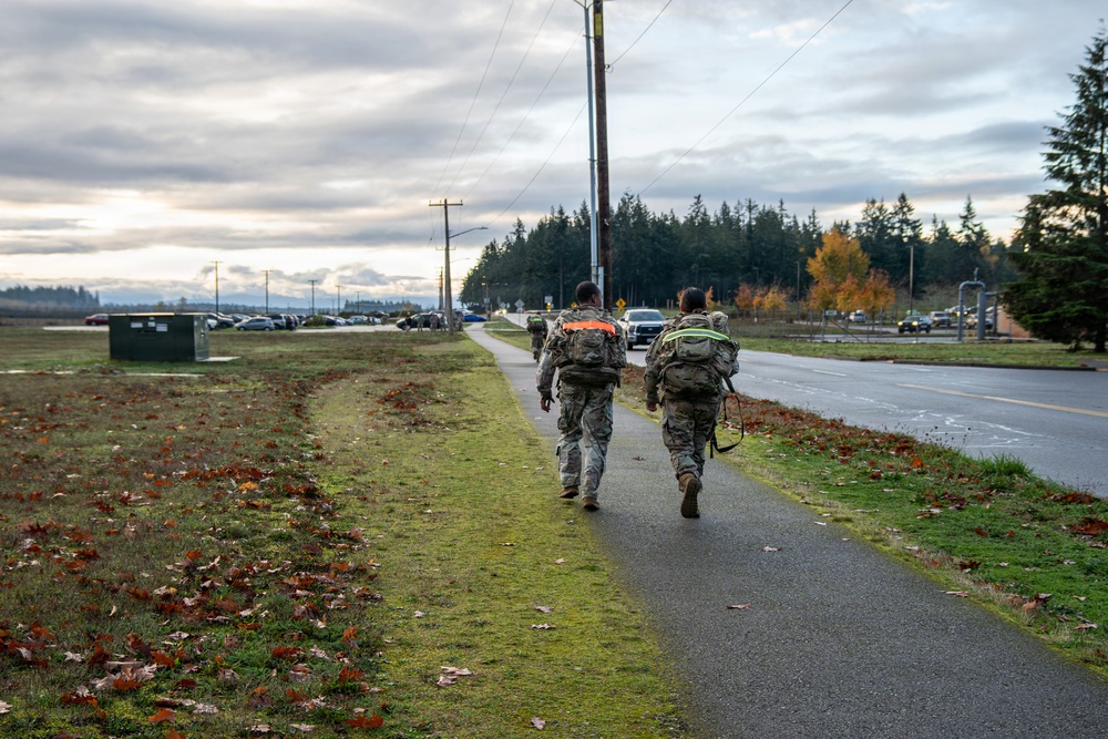 7th Infantry Division Military Intelligence Soldier of the Year: Ruck March&amp;#xD;&amp;#xA;