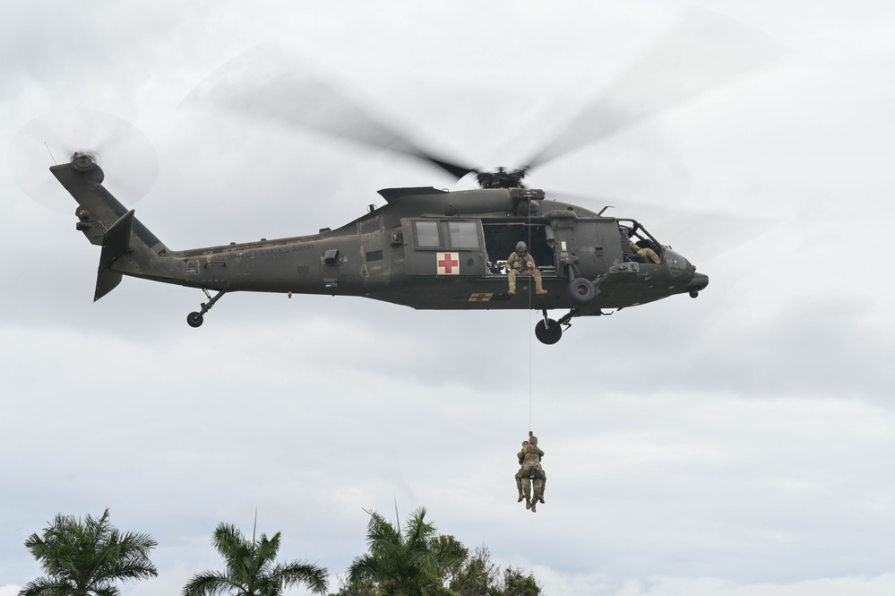 15th Medical Group participates in Army-led medical evacuation training