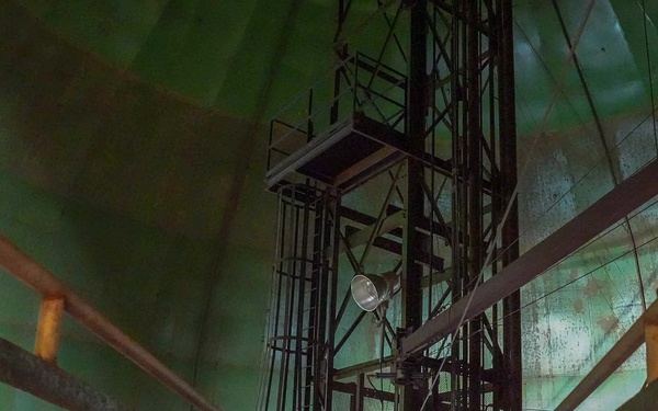 CNO tours Red Hill fuel facility