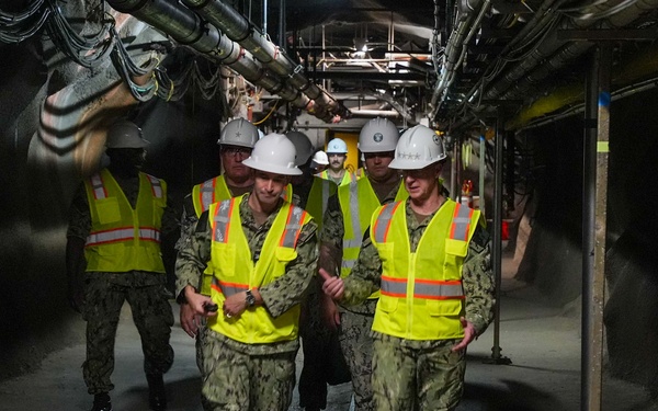 CNO tours Red Hill fuel facility
