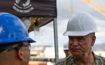 SWO Boss Visits USS William P. Lawrence (DDG 110)