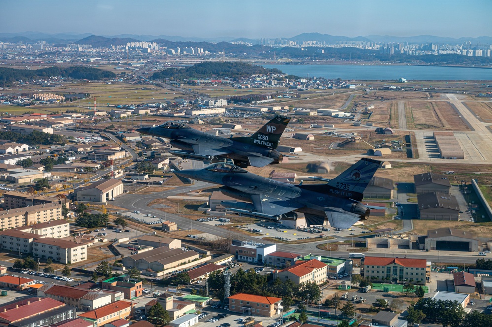 Pantons depart Kunsan for Super Squadron Phase 2