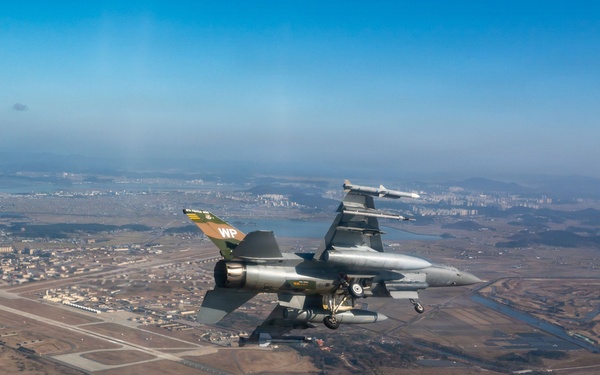 Pantons depart Kunsan for Super Squadron Phase 2