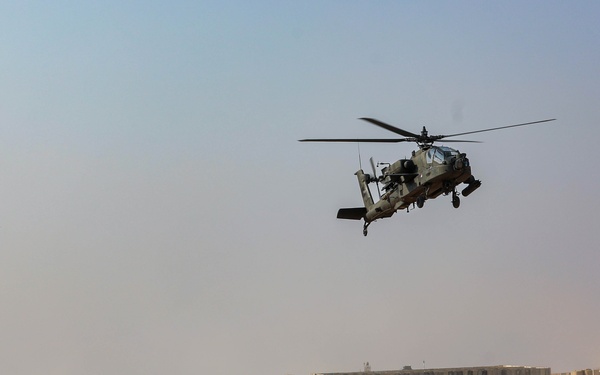 Fleet Master Chief Lateef N. Compton, Senior Enlisted Leader for U.S. Central Command visits Task Force Nighthawk in Syria