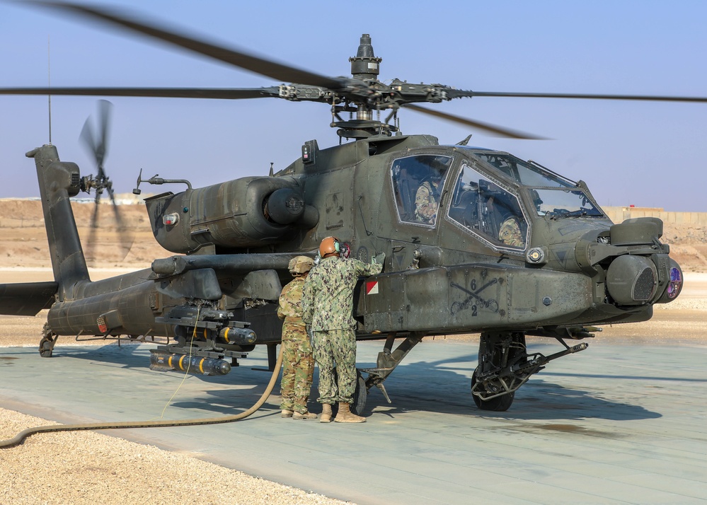 Fleet Master Chief Lateef N. Compton, Senior Enlisted Leader for U.S. Central Command visits Task Force Nighthawk in Syria