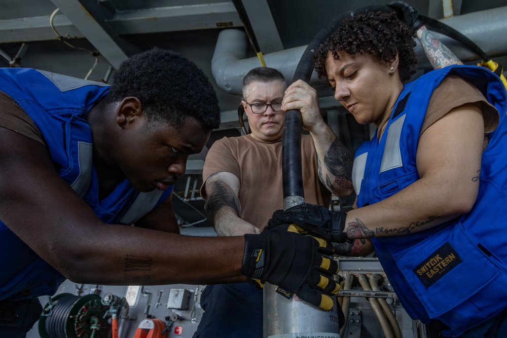 USS Gerald R. Ford (CVN 78) Sailors Stream Nixie