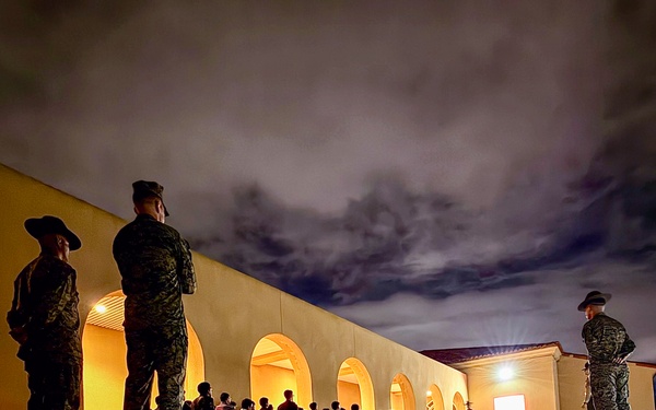 SMMC Ruiz visits MCRD San Diego