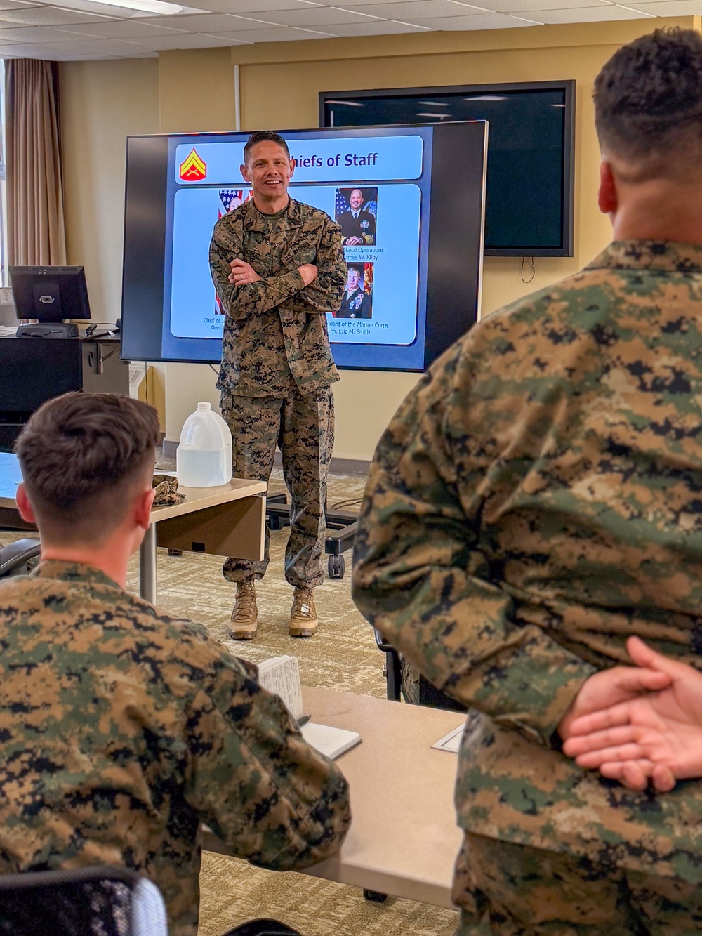 SMMC Ruiz visits MCRD San Diego