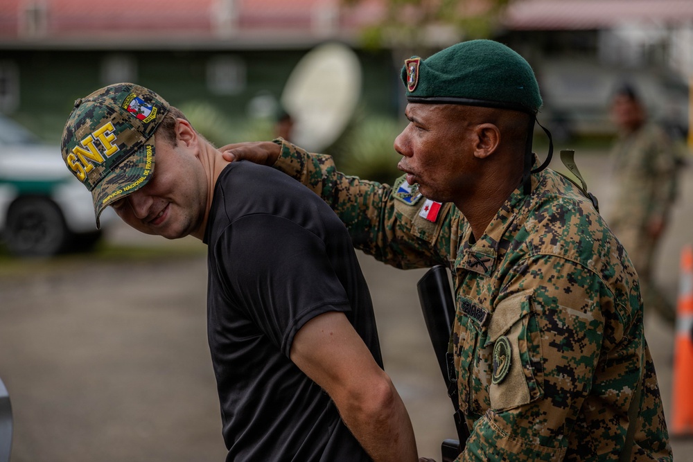 U.S. Army and Panama Security Services Strengthen Ties Through Joint Leadership Training