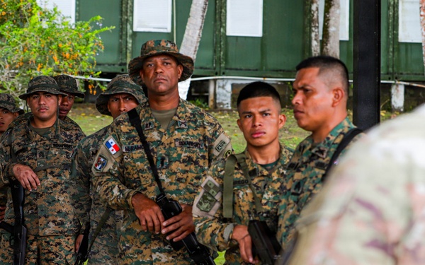 U.S. Army and Panama Security Services Strengthen Ties Through Joint Leadership Training