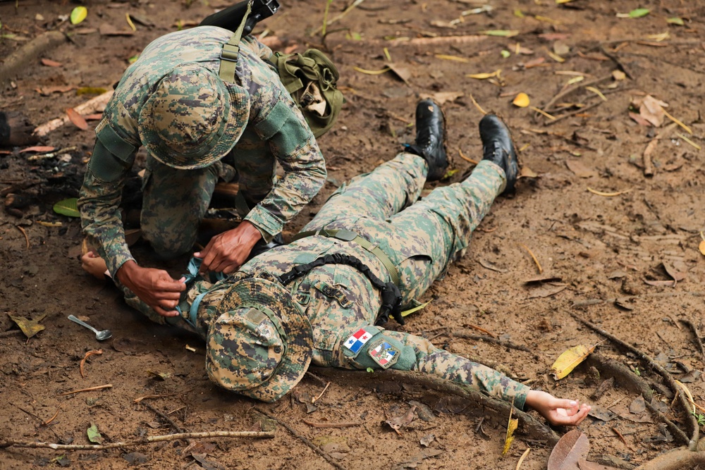 U.S. Army and Panama Security Services Strengthen Ties Through Joint Leadership Training