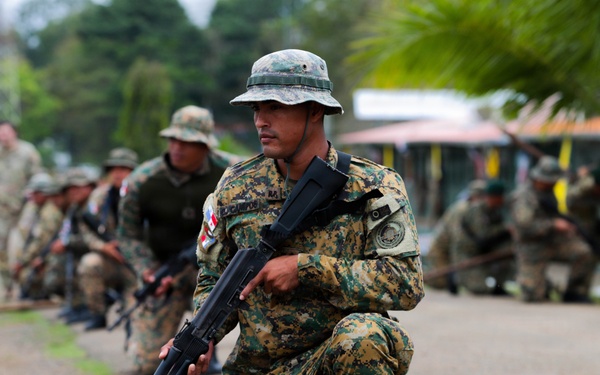 U.S. Army and Panama Security Services Strengthen Ties Through Joint Leadership Training