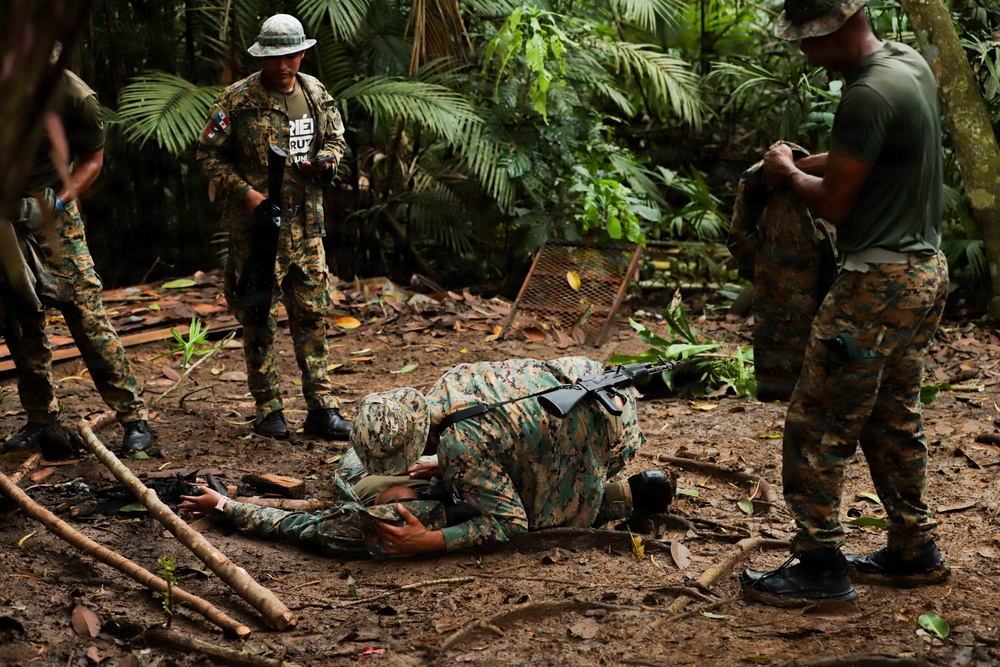 U.S. Army and Panama Security Services Strengthen Ties Through Joint Leadership Training