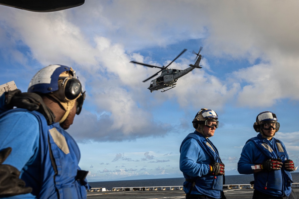 22nd MEU(SOC) | Flight Operations aboard the USS Fort Lauderdale