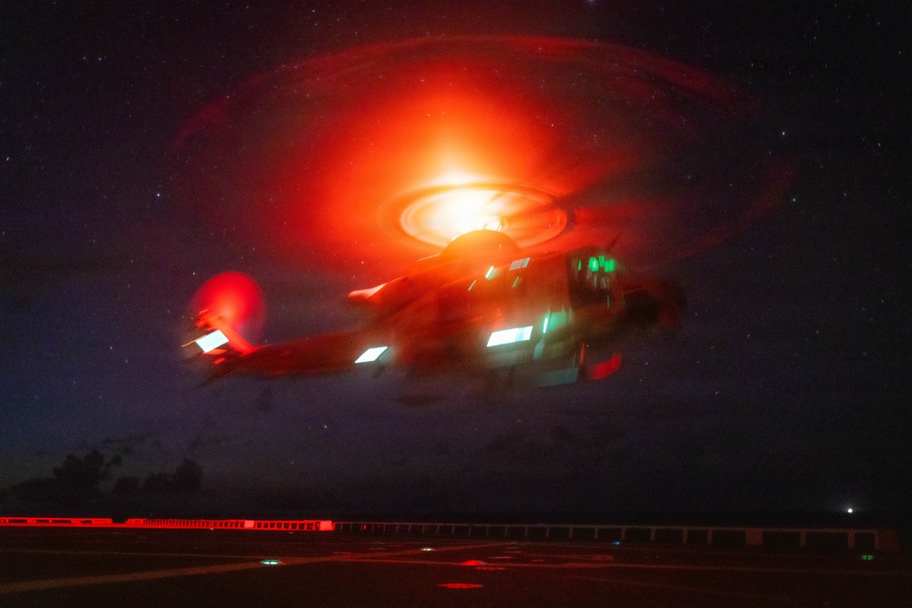 22nd MEU(SOC) | Flight Operations aboard the USS Fort Lauderdale
