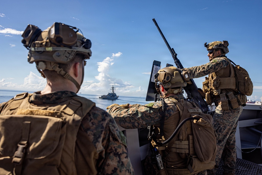22nd MEU(SOC) | USS Fort Lauderdale Conducts Strait Transit Operations