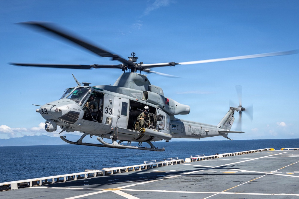 22nd MEU(SOC) | USS Fort Lauderdale Conducts Strait Transit Operations