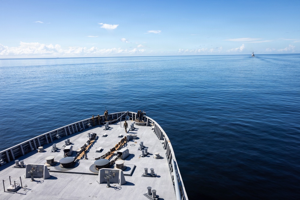 22nd MEU(SOC) | USS Fort Lauderdale Conducts Strait Transit Operations