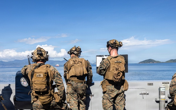 22nd MEU(SOC) | USS Fort Lauderdale Conducts Strait Transit Operations