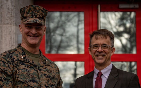 AFRICOM Senior Foreign Policy Advisor visits MARFOREUR/AF