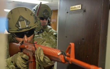 Coalition forces conduct close quarters combat training during Exercise Ferocious Falcon 6