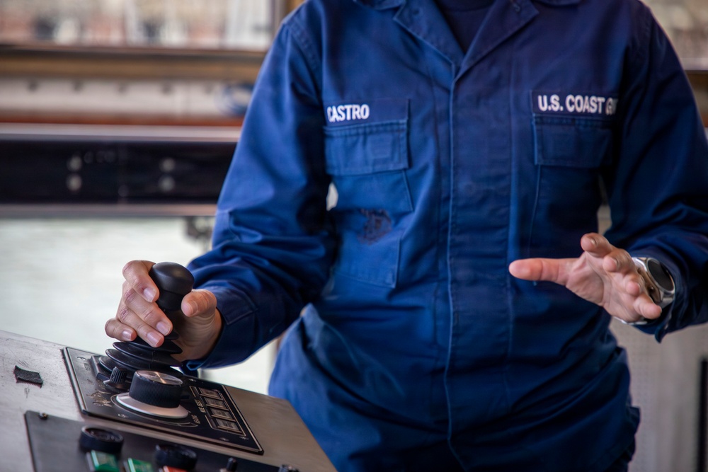 U.S. Coast Guard Cutter Hickory conducts subject matter expert exchange