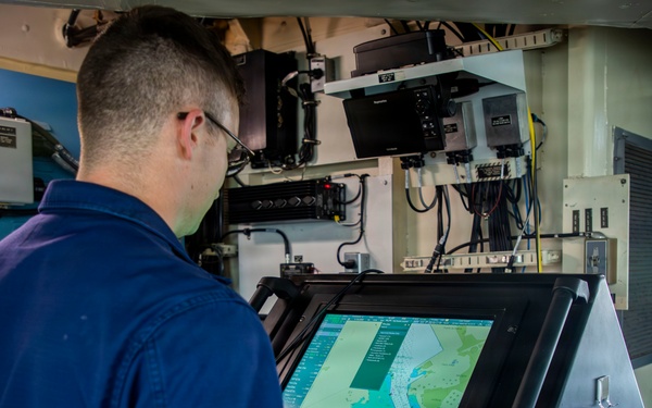 U.S. Coast Guard Cutter Hickory conducts subject matter expert exchange